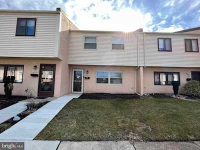 1903 Chelmsford Circle Newark, DE 19713