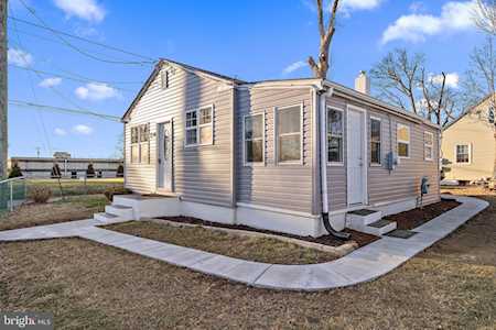 2 Milford St New Castle, DE 19720