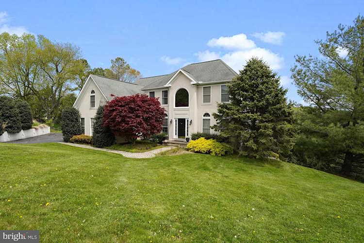 15 Foxview Circle Hockessin, DE 19707 | MLS ® DENC2001166 Photo 1